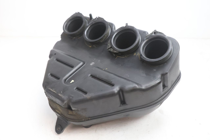 photo de BOITE A AIR YAMAHA YZF R GENESIS 750 (1993 - 1998) - Gros plan technique