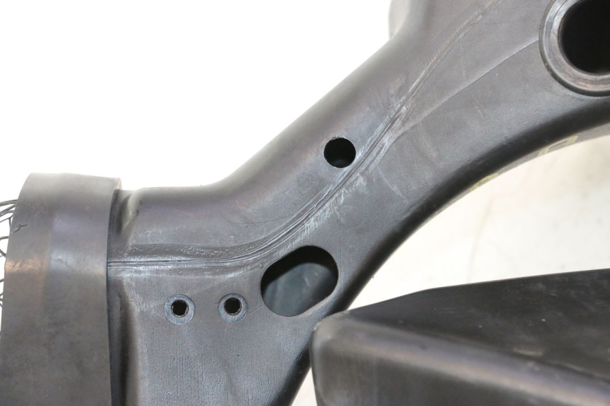 photo de BOITE A AIR KAWASAKI ZZR 600 (1995 - 2004) - Zoom composants
