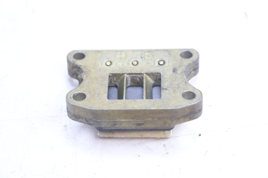 photo de BOITE A CLAPETS PEUGEOT BUXY 50 (1993 - 1998) - Autre angle de vue