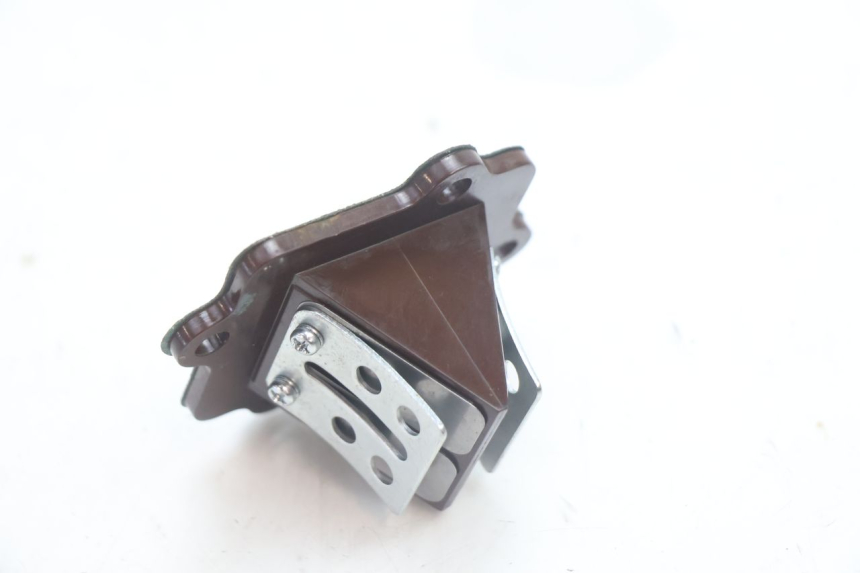 photo de BOITE A CLAPETS KEEWAY HURRICANE 50 (2006 - 2019) - Autre angle de vue