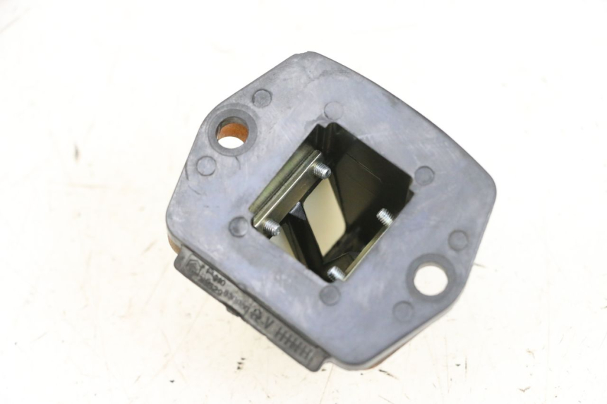 photo de BOITE A CLAPETS PIAGGIO NEW TYPHOON 50 (2018 - 2021) - Détail de la pièce