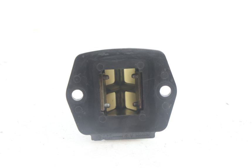 photo de BOITE A CLAPETS GILERA RUNNER SP 50 (2002 - 2004) - Gros plan technique