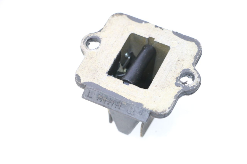 photo de BOITE A CLAPETS PIAGGIO TYPHOON 50 (2000 - 2009) - Gros plan technique