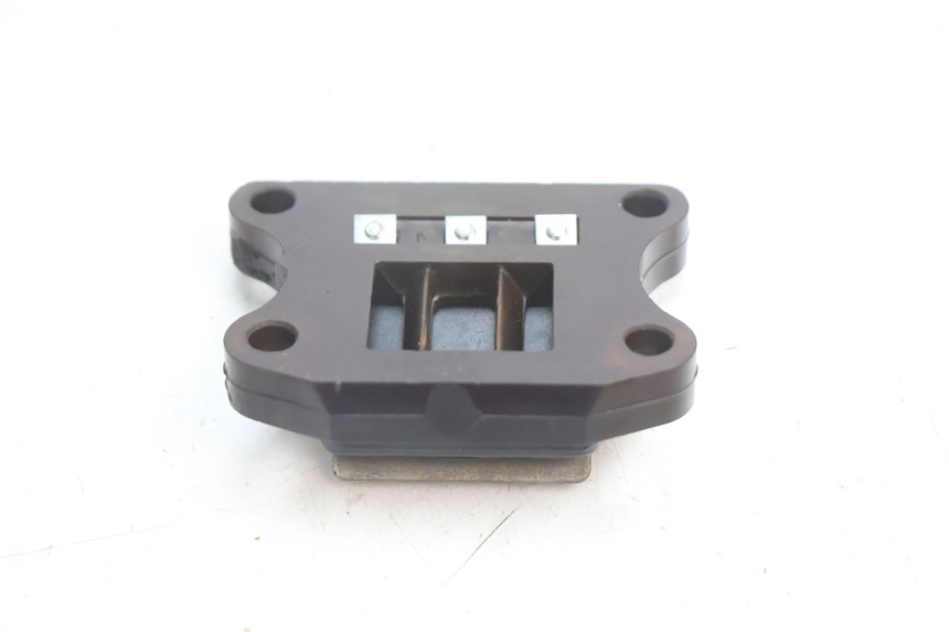photo de BOITE A CLAPETS PEUGEOT VIVACITY 50 (2004 - 2009) - Autre angle de vue
