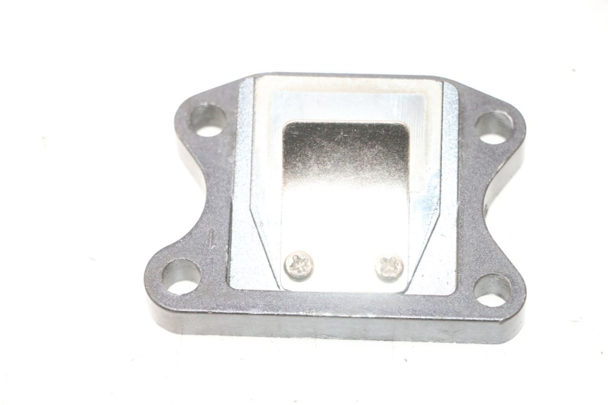 photo de BOITE A CLAPETS PEUGEOT VIVACITY 50 (1998 - 2003) - Autre angle de vue