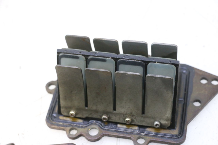 photo de BOITE A CLAPETS YAMAHA WAVE RUNNER GP R 1200 (2000 - 2003) - Photo complémentaire