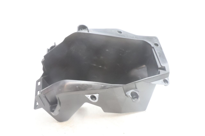 photo de BOITE A GANTS YAMAHA N-MAX NMAX 125 (2021 - 2024) - Zoom état d’usage