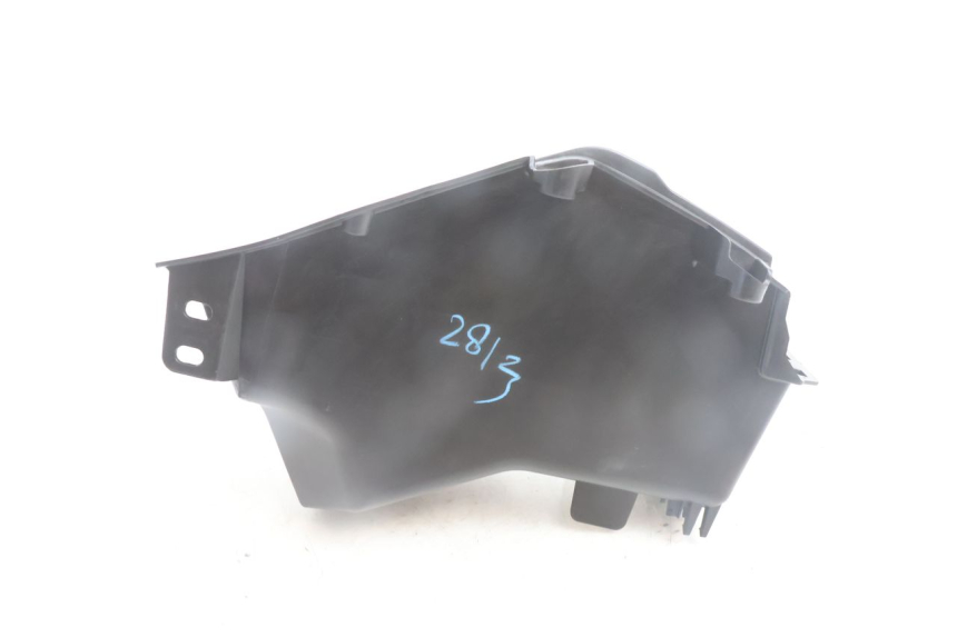 photo de BOITE A GANTS YAMAHA N-MAX NMAX 125 (2021 - 2024) - Autre angle de vue