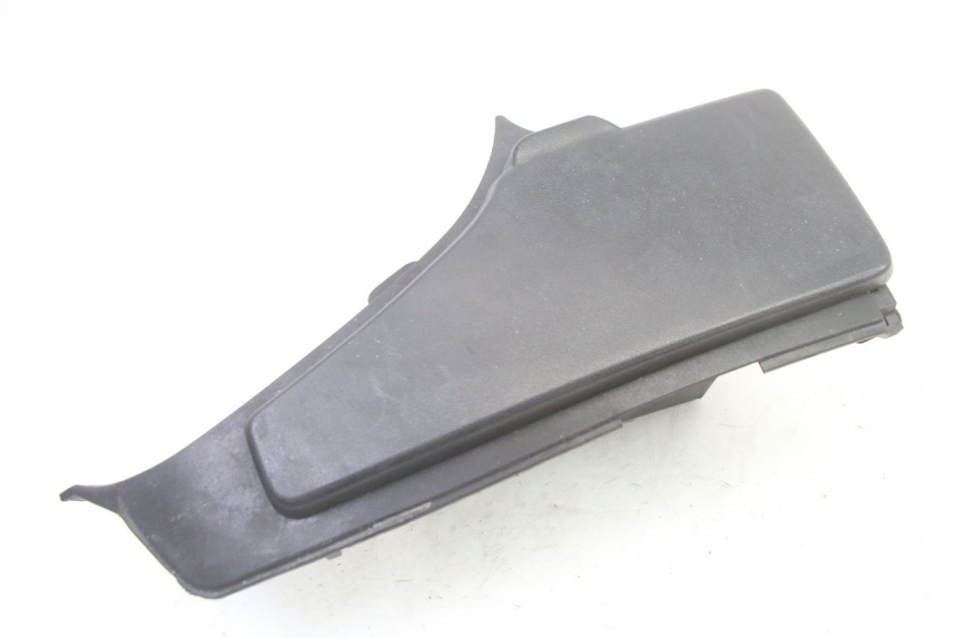 photo de BOITE A GANTS HONDA ST PAN EUROPEAN 1300 (2002 - 2013)