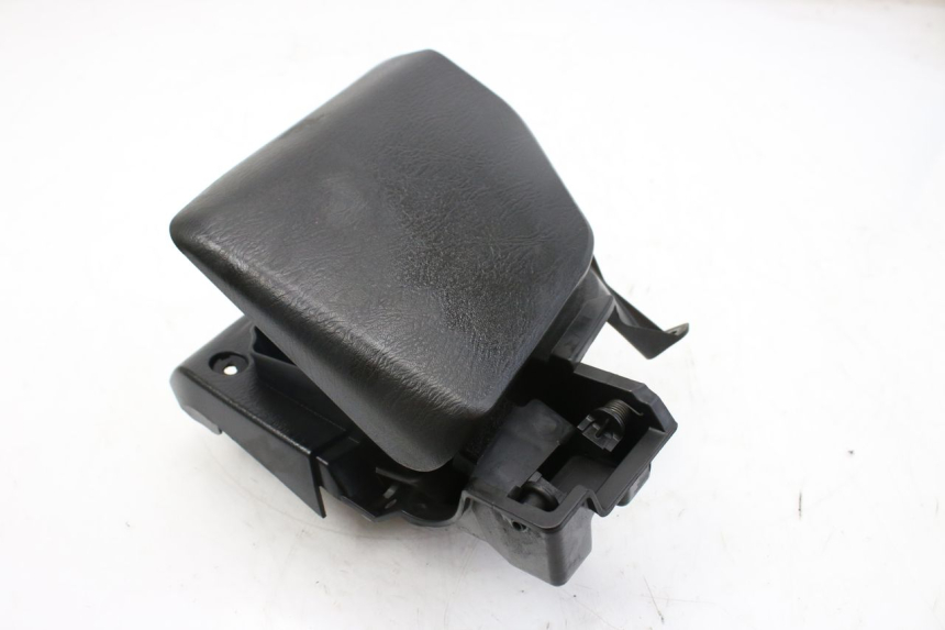 photo de BOITE A GANTS SUZUKI AN BURGMAN 400 (2006 - 2010)