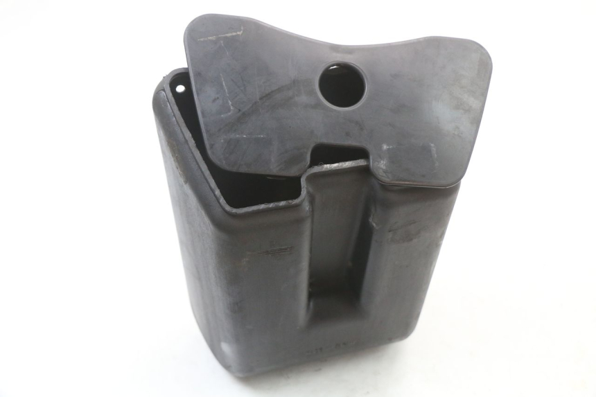 photo de BOITE A GANTS SUZUKI GSX E 250 (1982 - 1983)