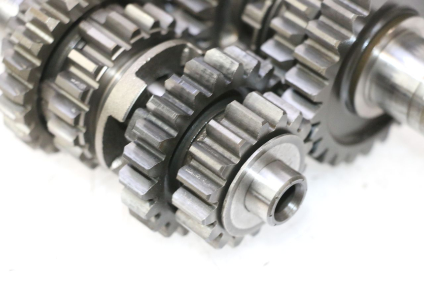 photo de BOITE DE VITESSE SUZUKI DR S 600 (1985 - 1989) - Points de fixation