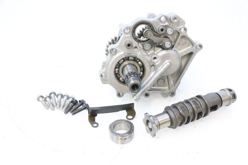 photo de BOITE DE VITESSE KAWASAKI ER-6 ER6 N 650 (2005 - 2009) - Autre angle de vue