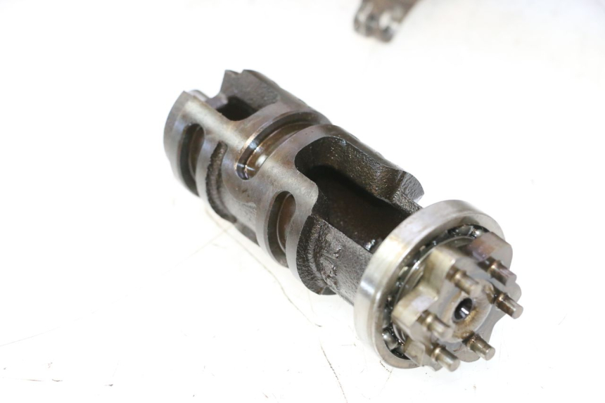 photo de BOITE DE VITESSE YAMAHA FJR 1300 (2001 - 2005) - Vue rapprochée