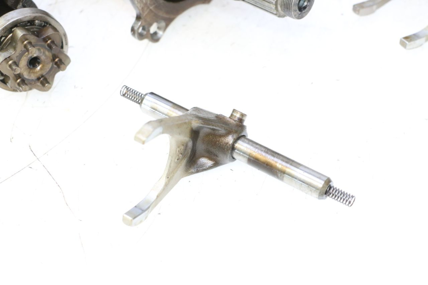 photo de BOITE DE VITESSE YAMAHA FJR 1300 (2001 - 2005) - Angle alternatif