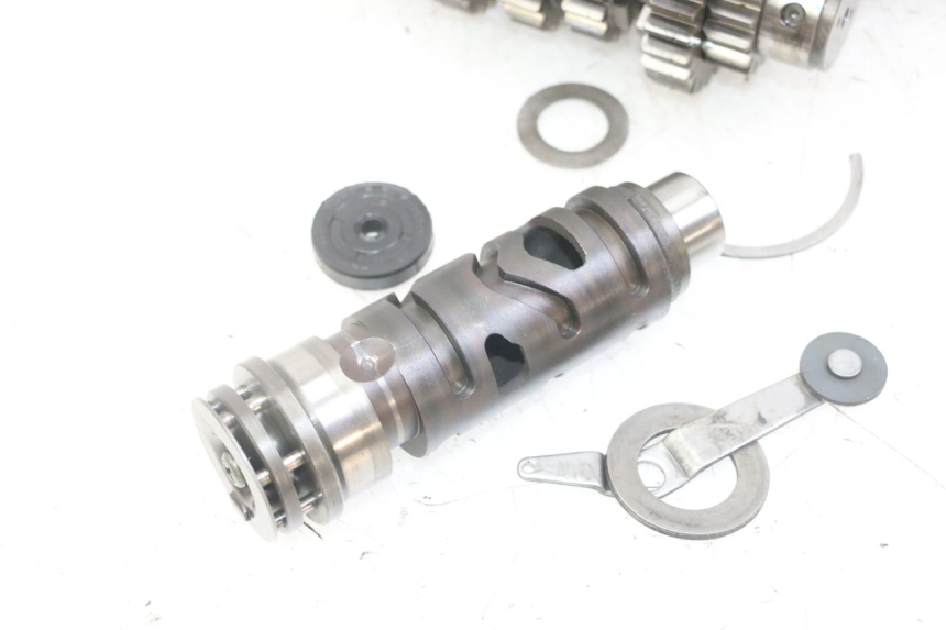 photo de BOITE DE VITESSE SUZUKI GS GSE 500 (2001 - 2003)