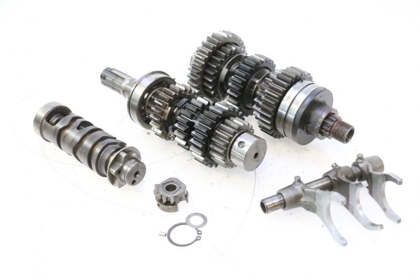 photo de BOITE DE VITESSE SUZUKI GSF N BANDIT 1200 (2001 - 2005) - Vue principale