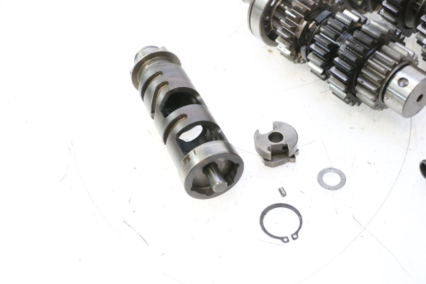 photo de BOITE DE VITESSE SUZUKI GSF N BANDIT 1200 (2001 - 2005) - Marquages et références