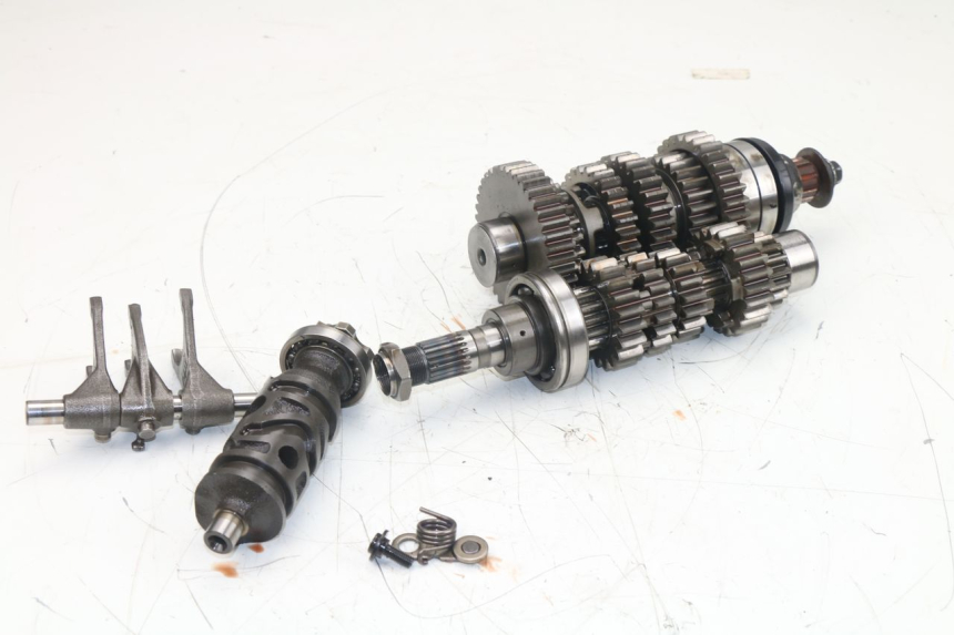 photo de BOITE DE VITESSE HONDA CBF N 600 (2004 - 2007) - Autre angle de vue