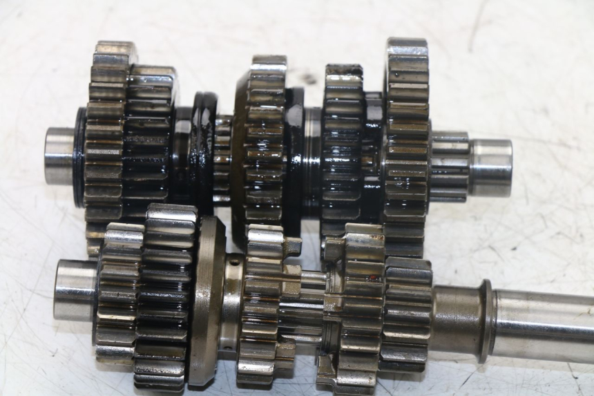 photo de BOITE DE VITESSE HONDA NTV REVERSE 650 (1993 - 1994) - Autre angle de vue