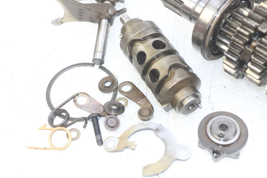 photo de BOITE DE VITESSE TRIUMPH SPRINT ST 955 (1999 - 2001)