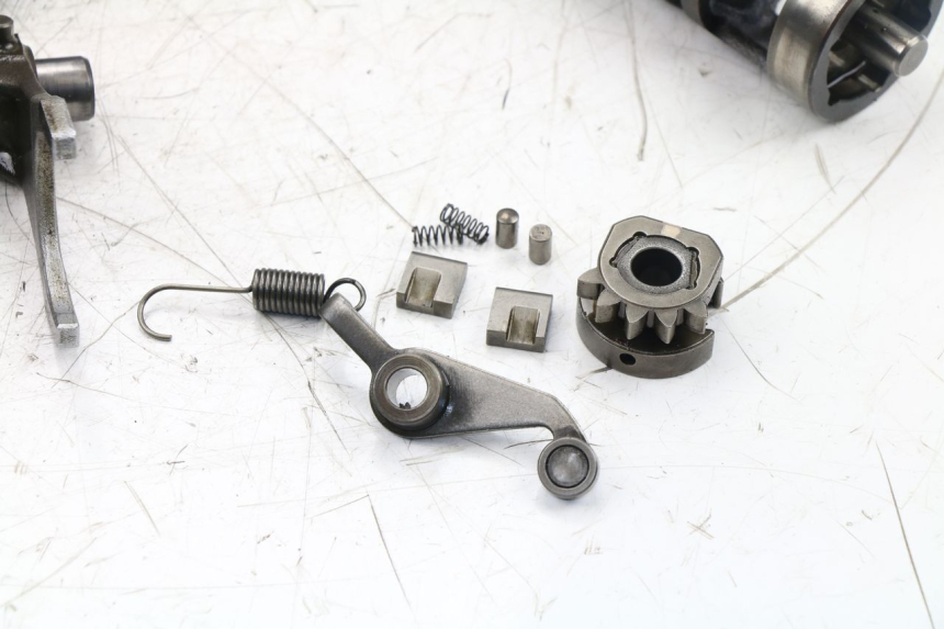 photo de BOITE DE VITESSE SUZUKI GSF N BANDIT 650 (2005 - 2006) - Détails caractéristiques