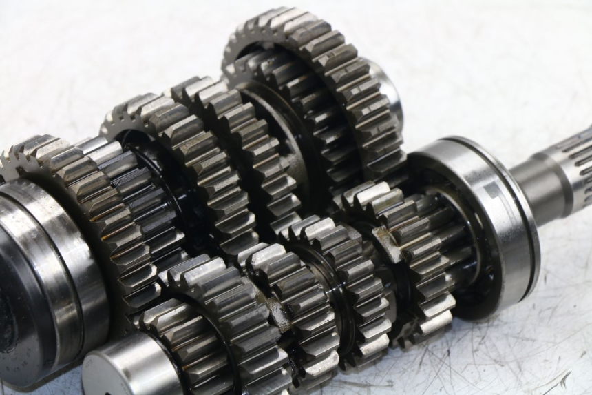 photo de BOITE DE VITESSE SUZUKI GSF N BANDIT 650 (2005 - 2006) - Vue rapprochée