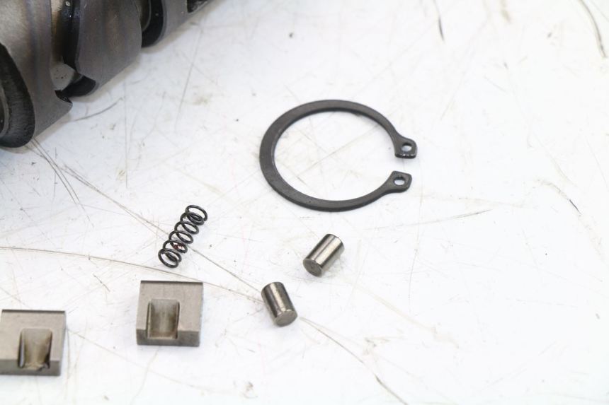 photo de BOITE DE VITESSE SUZUKI GSF S BANDIT ABS 650 (2005 - 2006) - Vue principale