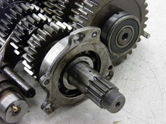 photo de BOITE DE VITESSE YAMAHA TDM 900 (2004 - 2006) - Marquages et références