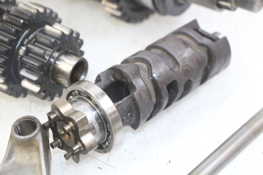 photo de BOITE DE VITESSE YAMAHA YZF R1 1000 (2007 - 2008) - Angle alternatif