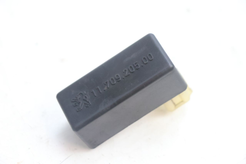 photo de BOITIER CDI PEUGEOT BUXY 50 (1993 - 1998) - Autre angle de vue