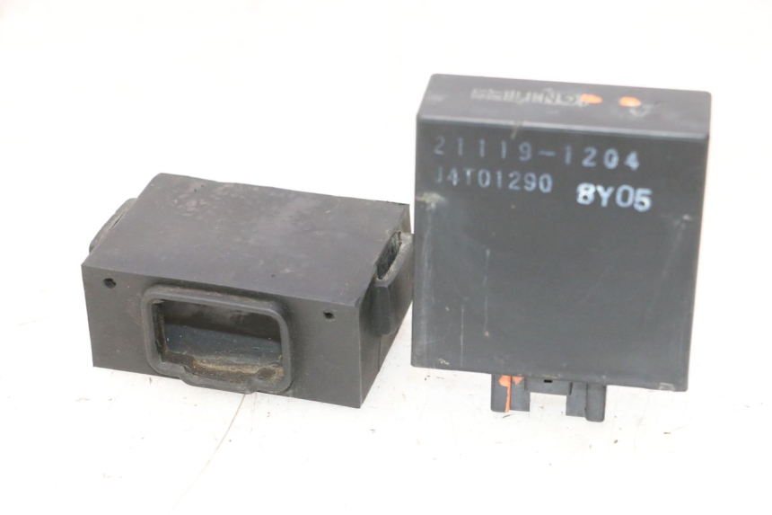 photo de BOITIER CDI KAWASAKI GPX F ZX750F 750 (1986 - 1990) - Vue principale