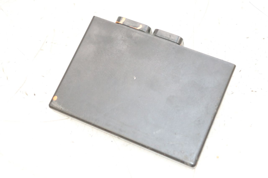 photo de BOITIER CDI SUZUKI GSXR GSX-R 1000 (2003 - 2004) - Gros plan technique