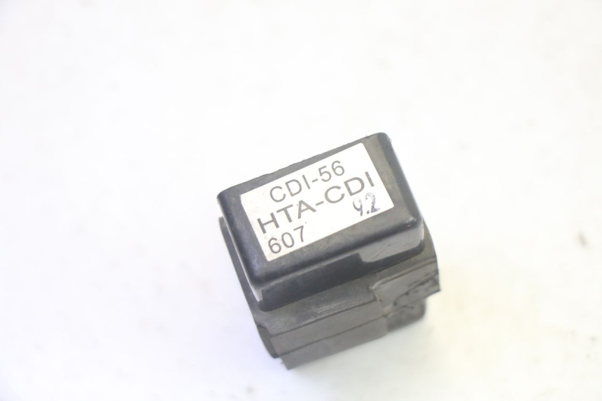 photo de BOITIER CDI SYM GTS EVO 125 (2009 - 2013) - Gros plan technique