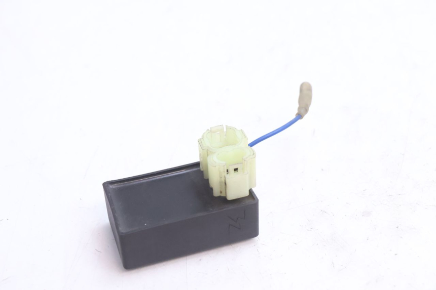 photo de BOITIER CDI PEUGEOT KISBEE 4T 50 (2010 - 2017) - Autre angle de vue