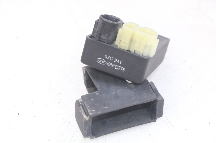 photo de BOITIER CDI HONDA SCV LEAD 100 (2003 - 2007)