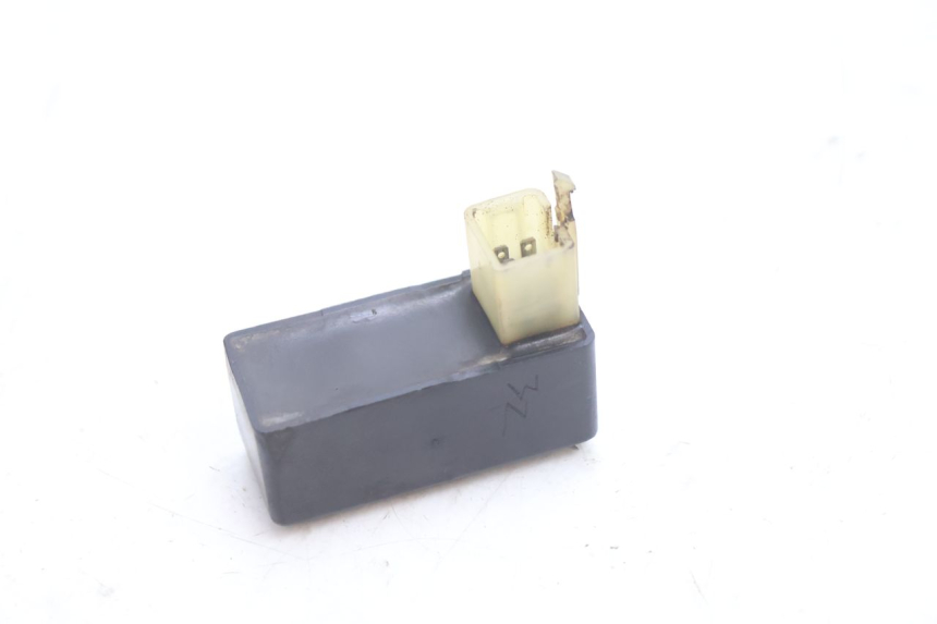 photo de BOITIER CDI PEUGEOT SPEEDFIGHT 2 AC 50 (2000 - 2009) - Autre angle de vue
