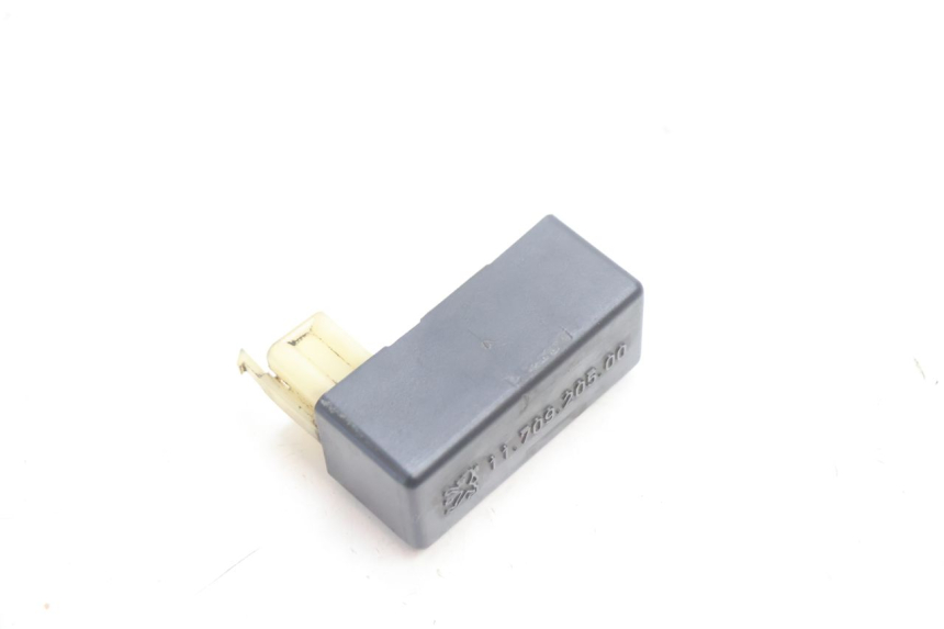photo de BOITIER CDI PEUGEOT SPEEDFIGHT LC 50 (1996 - 2002) - Gros plan technique