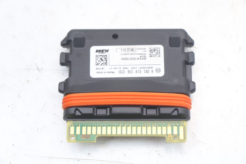 photo de BOITIER CDI HUSQVARNA SVARTPILEN 401 (2018 - 2023) - Zoom état d’usage