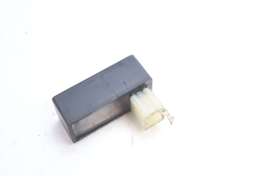 photo de BOITIER CDI PEUGEOT VIVACITY 50 (1998 - 2003) - Détail de la pièce