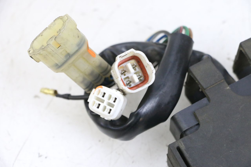 photo de BOITIER CDI YAMAHA YP MAJESTY 125 (2002 - 2006) - Vue d’ensemble