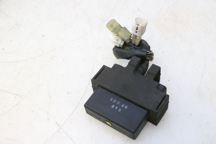 photo de BOITIER CDI YAMAHA YP MAJESTY 125 (1998 - 2001) - Points de fixation