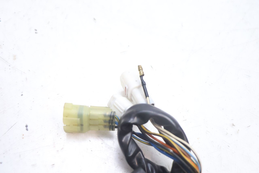 photo de BOITIER CDI YAMAHA YP MAJESTY 125 (2002 - 2006) - Gros plan technique