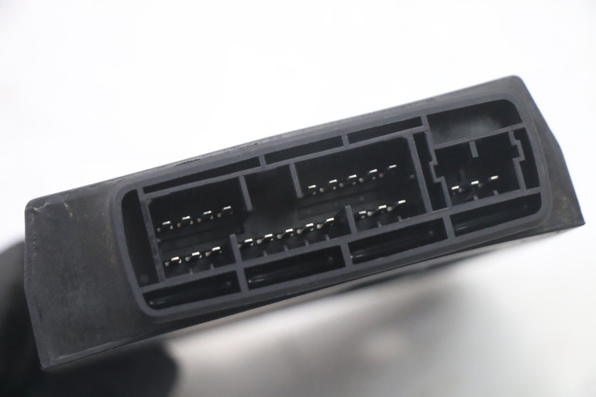 photo de BOITIER CDI PIAGGIO ZIP 4T 50 (2018 - 2020) - Gros plan technique