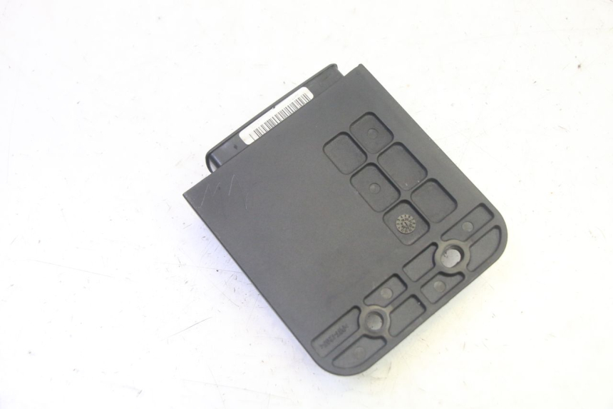 photo de BOITIER CDI PIAGGIO ZIP 4T 50 (2018 - 2020) - Gros plan technique