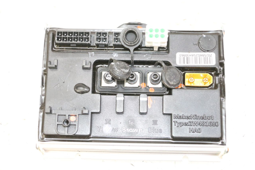 photo de BOITIER CDI SEGWAY NINEBOT ZT3 PRO 1