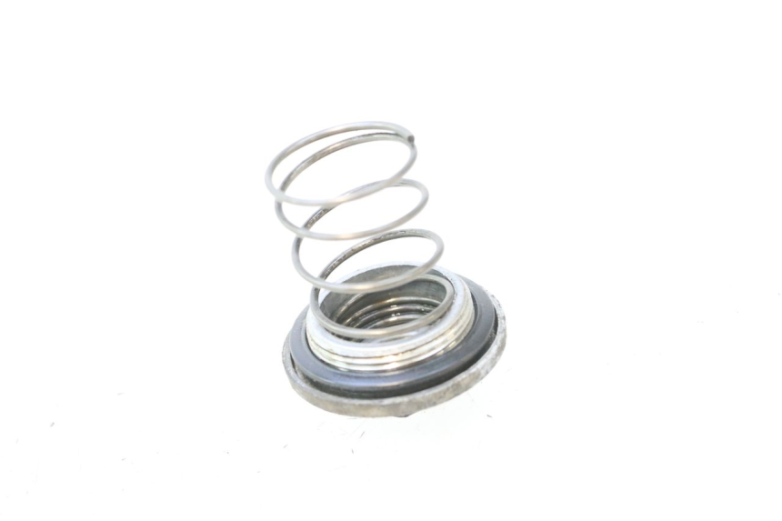 photo de BOUCHON CARTER HUILE JM MOTORS F45i 4T 50 (2020 - 2023) - Zoom état d’usage