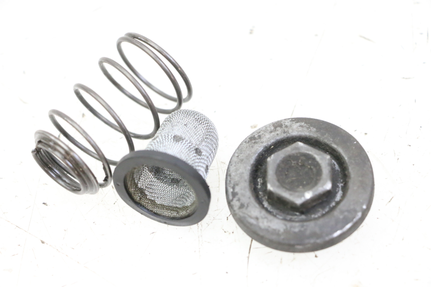 photo de BOUCHON CARTER HUILE HONDA FES S-WING SWING ABS 125 (2007 - 2015)