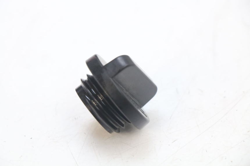 photo de BOUCHON CARTER HUILE YAMAHA FJR ABS 1300 (2006 - 2012) - Détail de la pièce