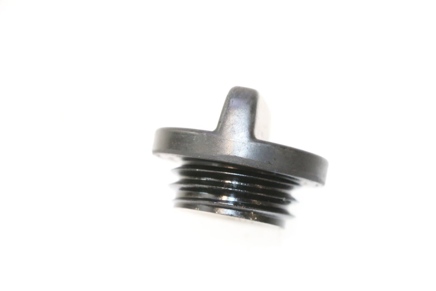 photo de BOUCHON CARTER HUILE YAMAHA FJR 1300 (2001 - 2005) - Autre angle de vue